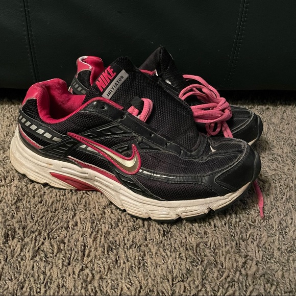 Nike Shoes - Nike 394053-003 Initiator Sneakers Women's Size 8